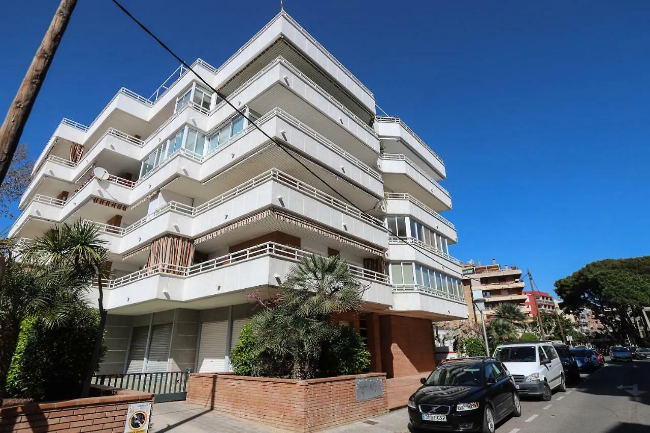 Costa Daurada Apartaments - Nobusa 0*, Salou Espanha